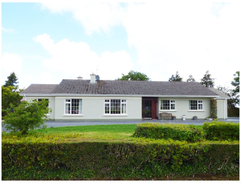 Gap of Dunloe a british holiday cottage for 8 in , 